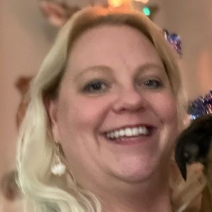 Meet your Posher, Carla